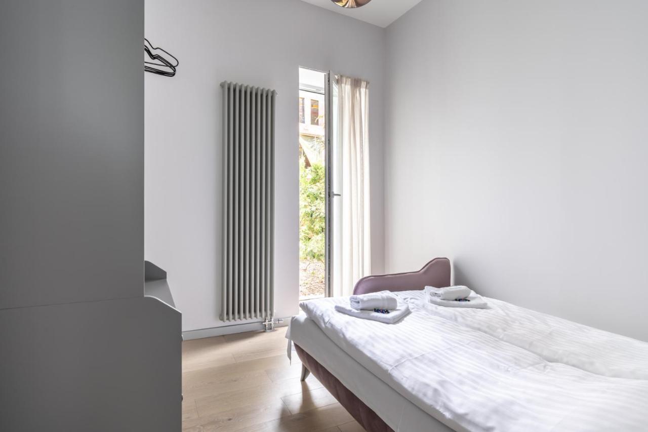 New Comfortable 2 Bedroom Cottage W/Big Terrace Jurmala Bagian luar foto