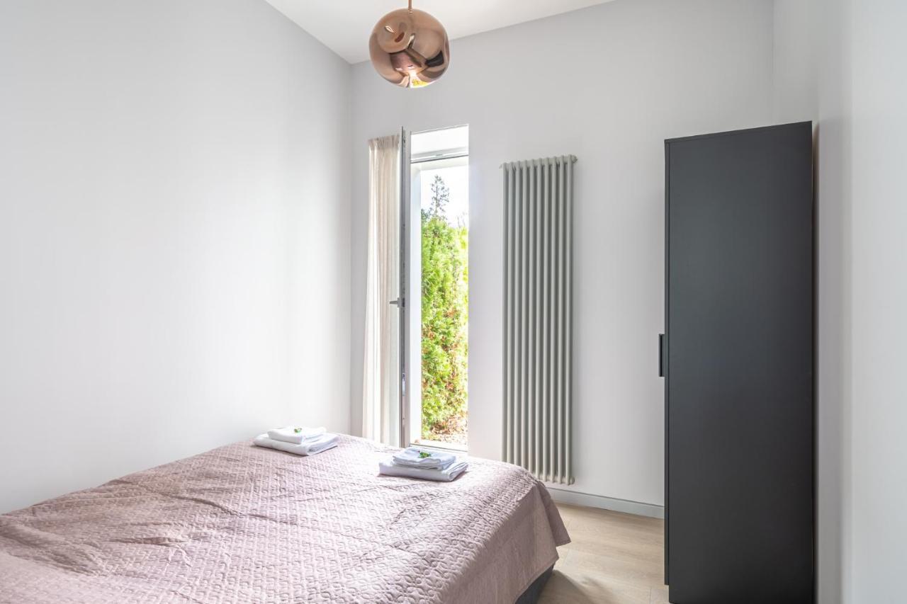 New Comfortable 2 Bedroom Cottage W/Big Terrace Jurmala Bagian luar foto